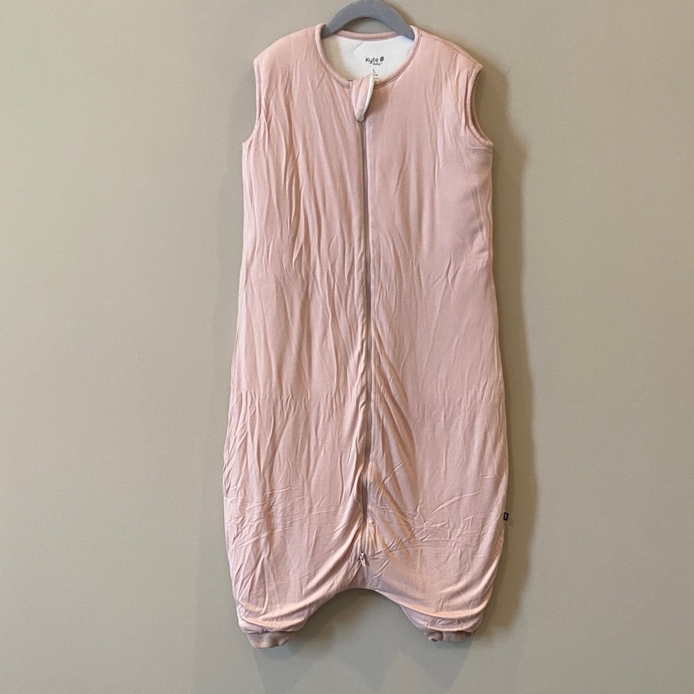 Kyte BABY Blush Sleeveless Sleep Sack with legs